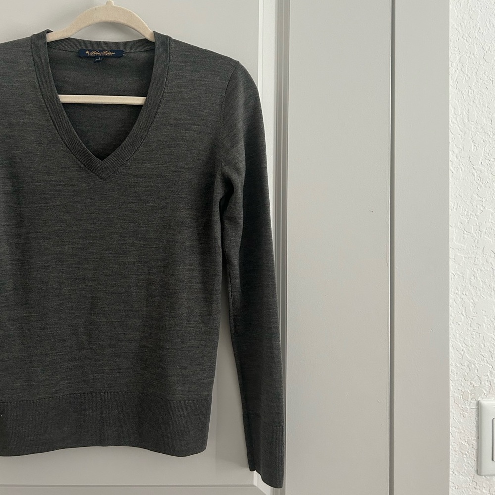 Brooks Brothers merino sweater SMALL SIZE